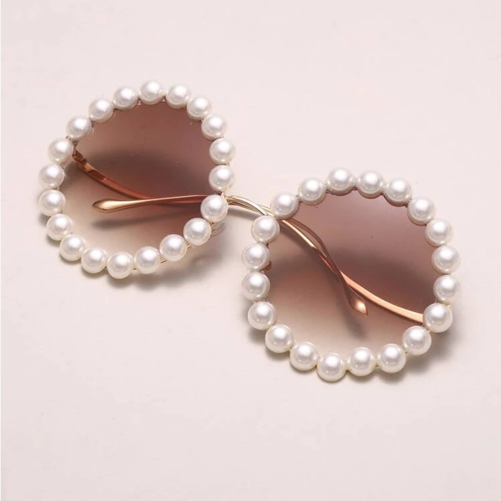 NWT Pearl Sunglasses